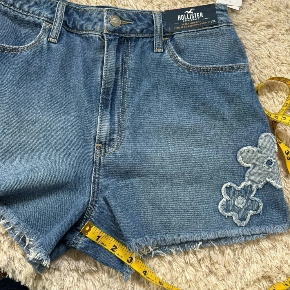 Hollister Womens Ultra high rise Denim Shorts size W26 - Picture 8 of 11